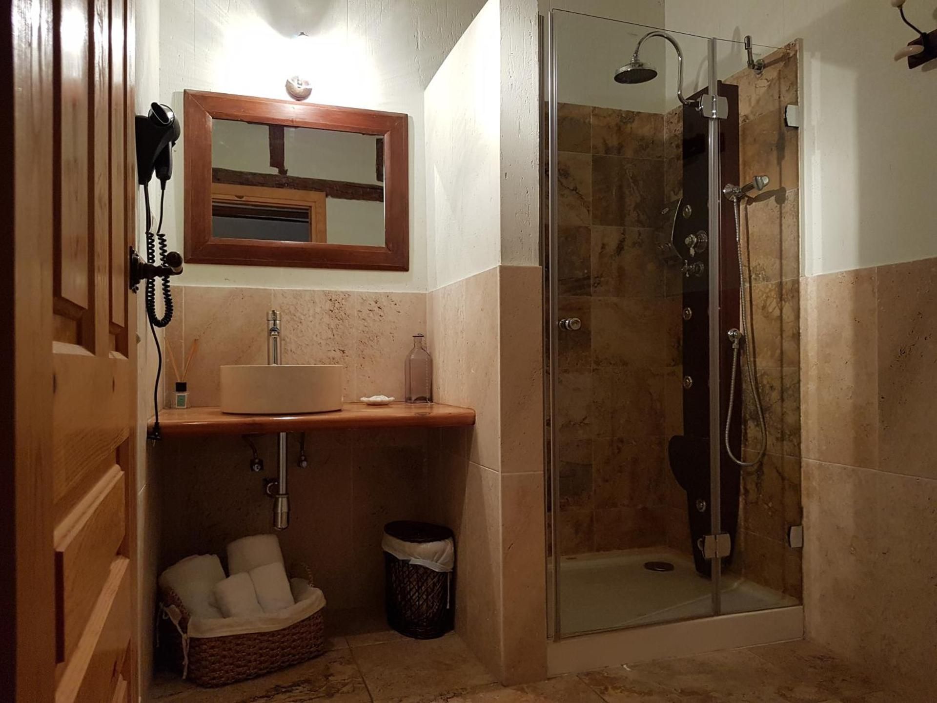 Two-Bedroom Apartment (4 Adults)