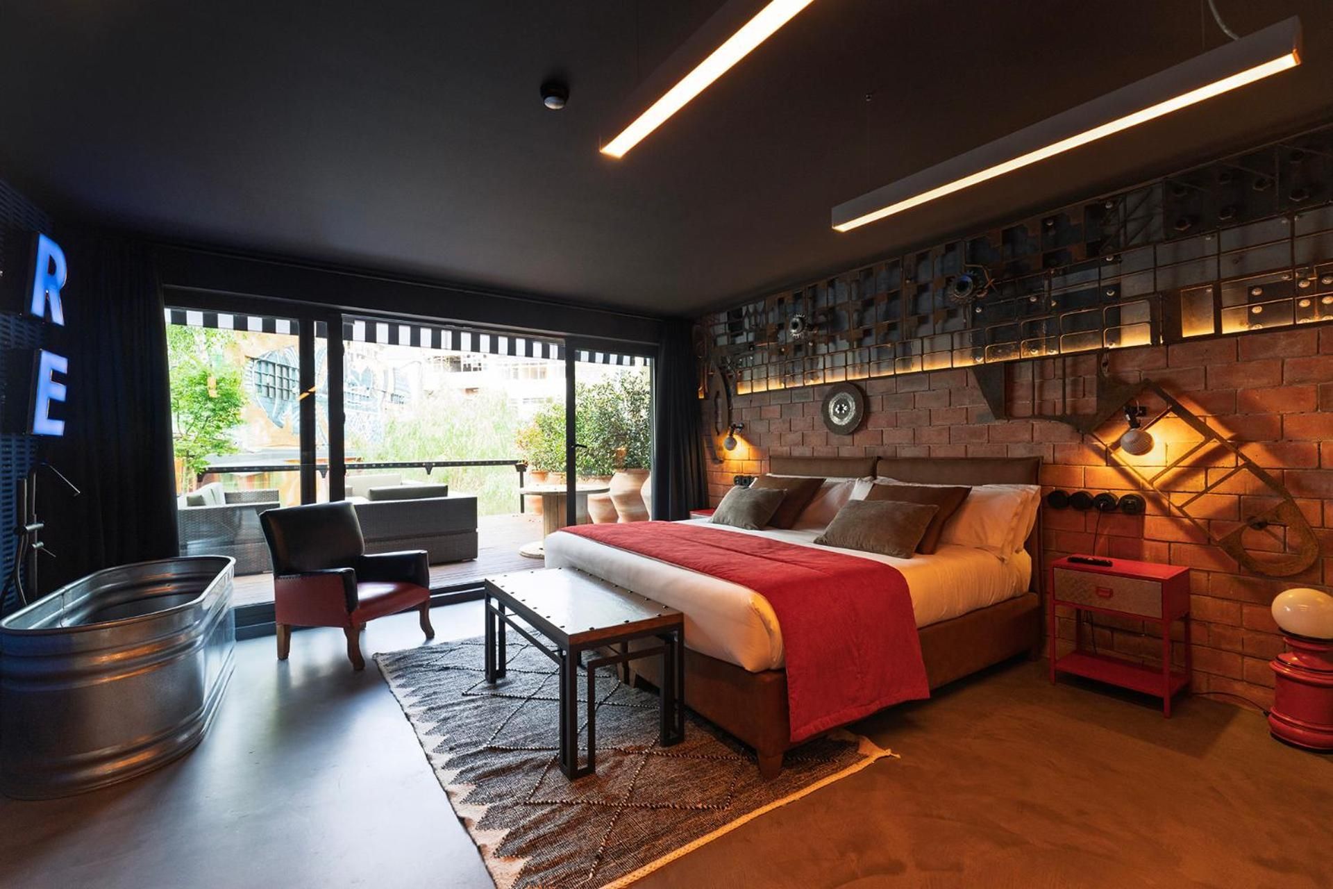 Deluxe One-Bedroom Apartment with Garden View