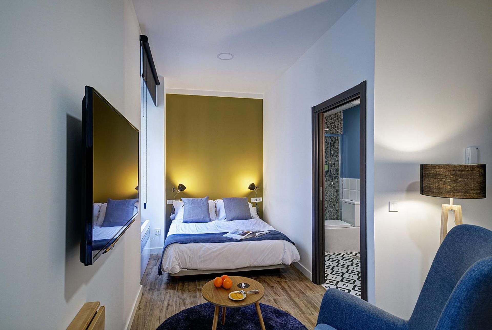 Studio Apartment