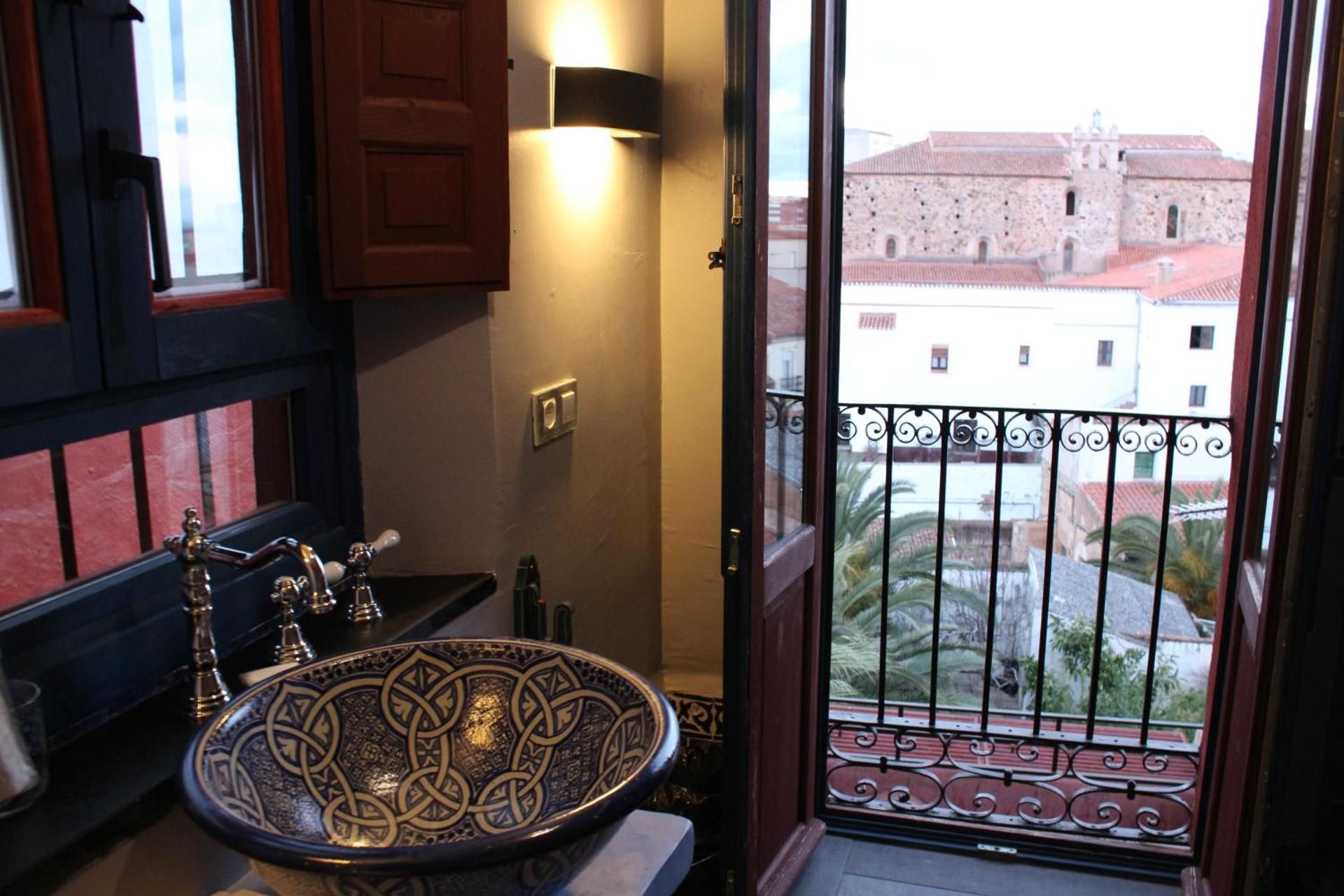 Hotel la Boheme Double Room 9