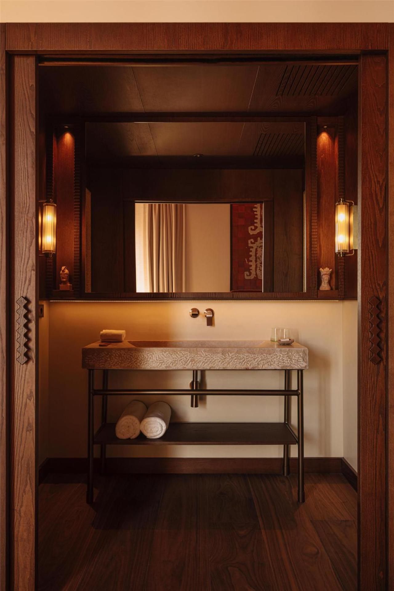 King Santa Cruz Room