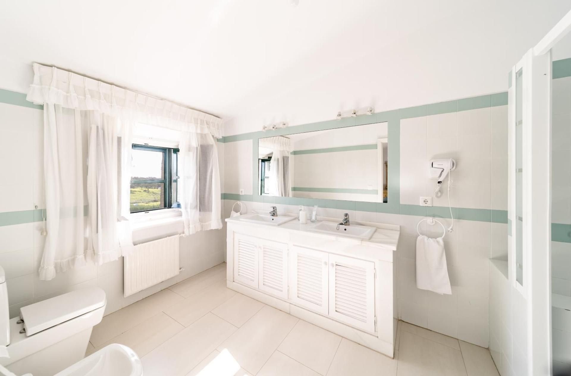 Suite with Garden View