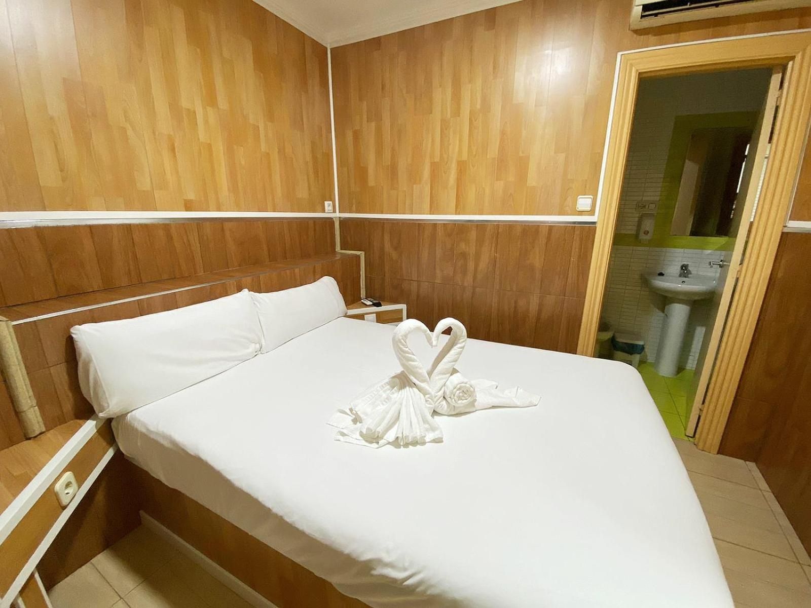 Large Single Room