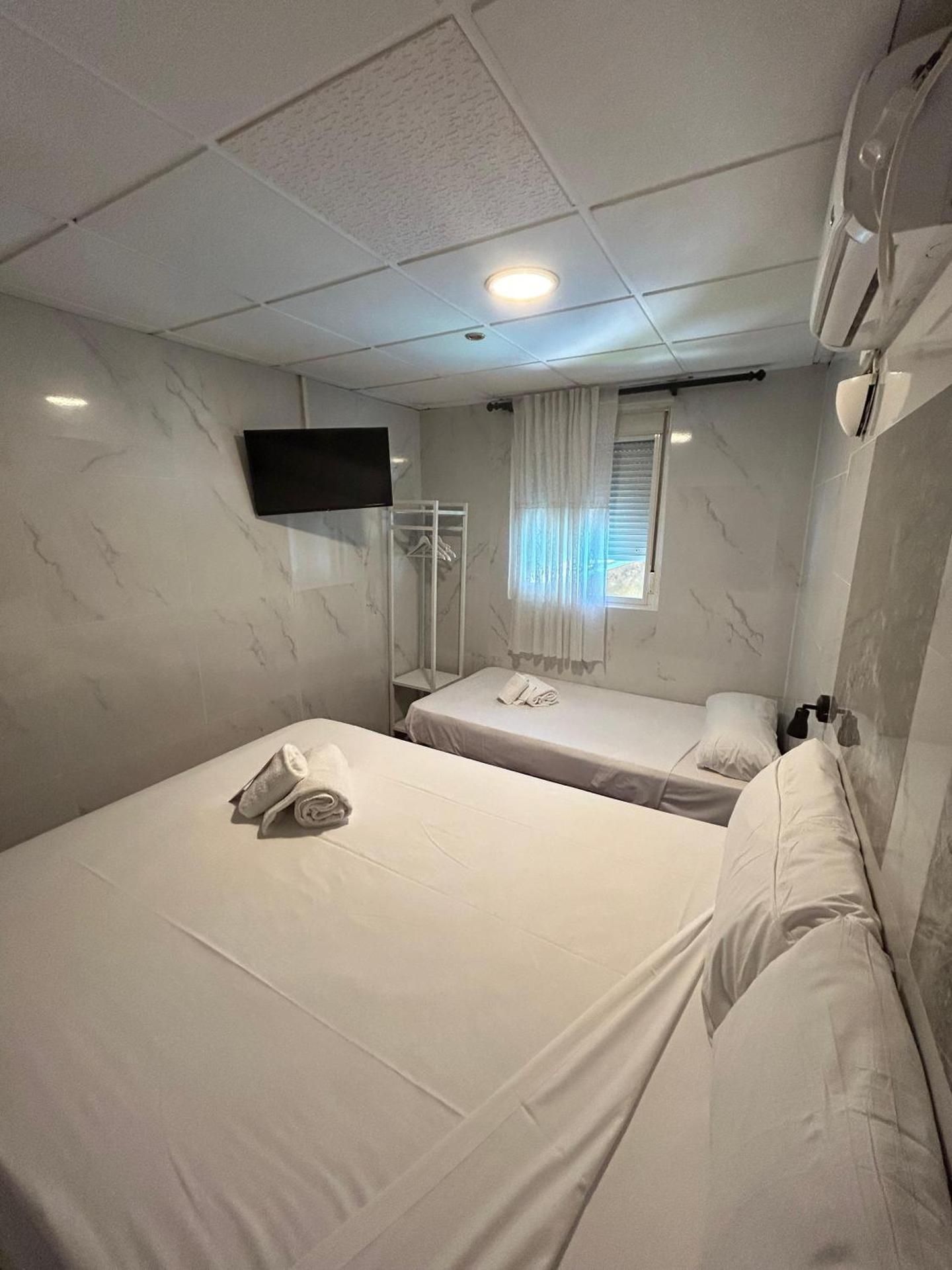 Triple Room with Shared Bathroom