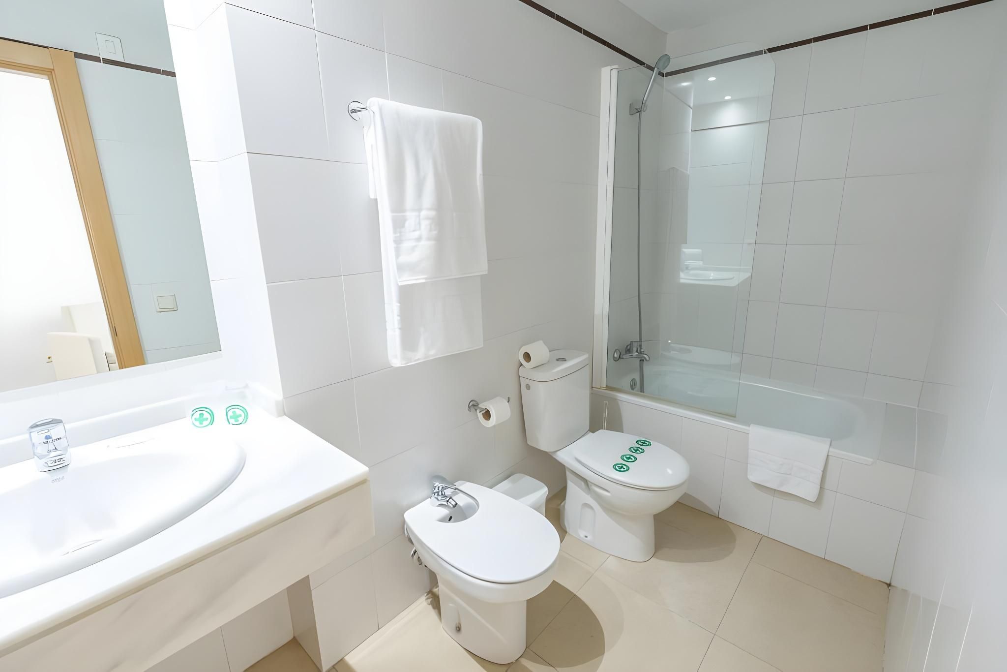 1-Bedroom Apartment