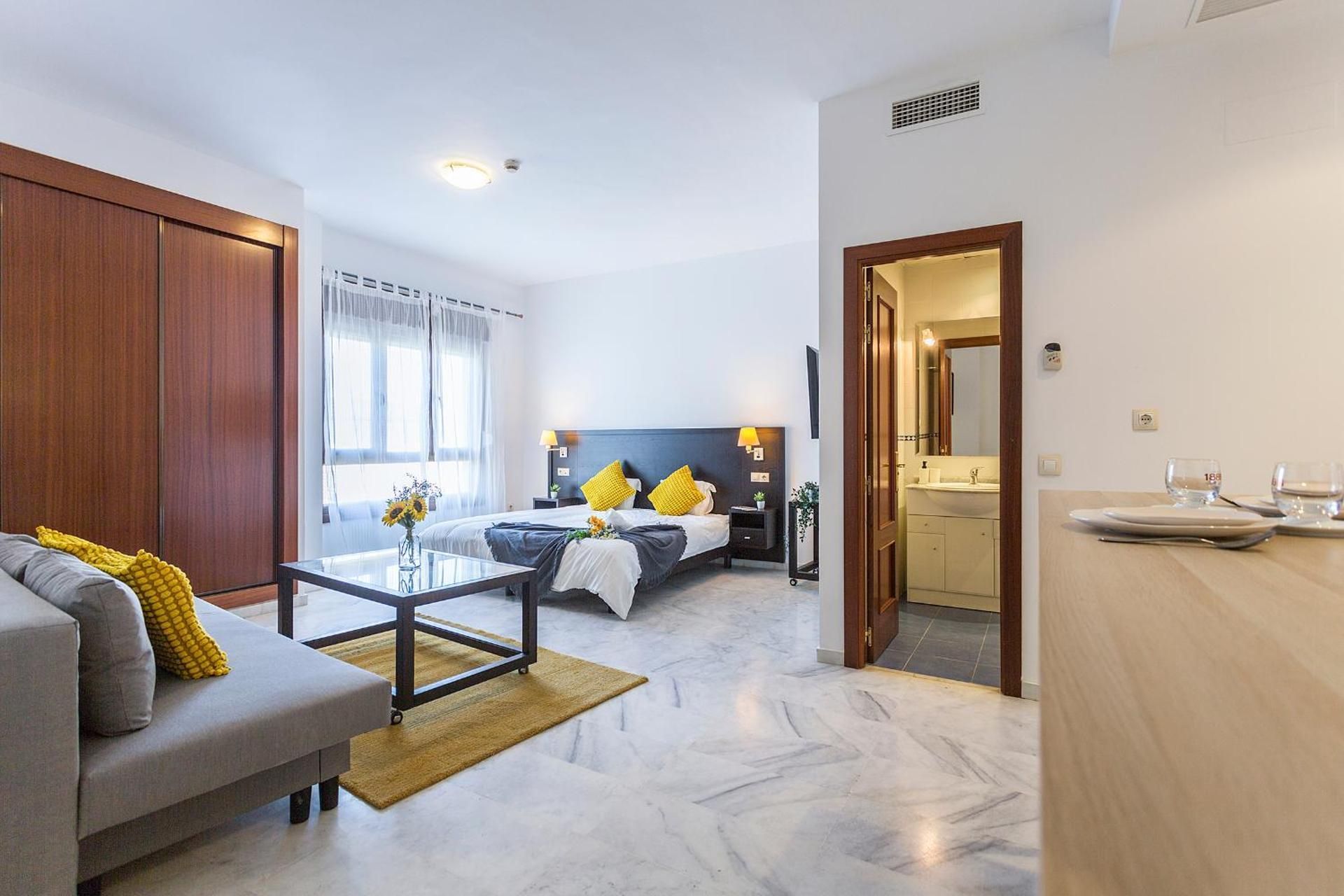 Studio Apartment