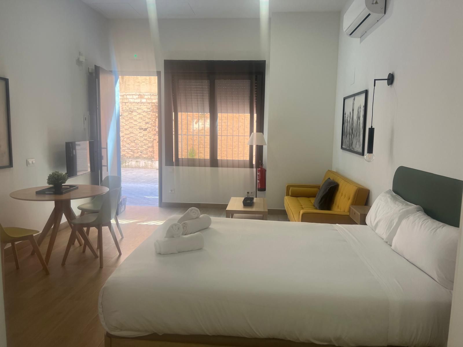 Standard Double Suite