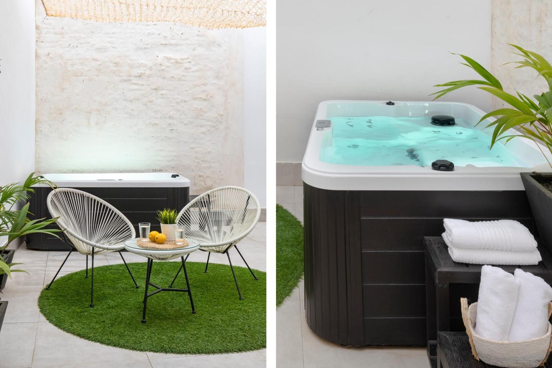 Suite with Private Jacuzzi