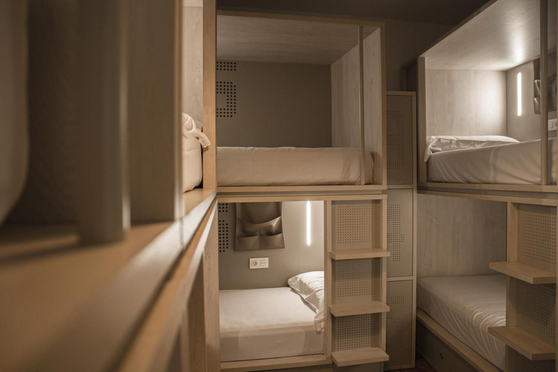Bed in 8-Bed Mixed Dormitory Room