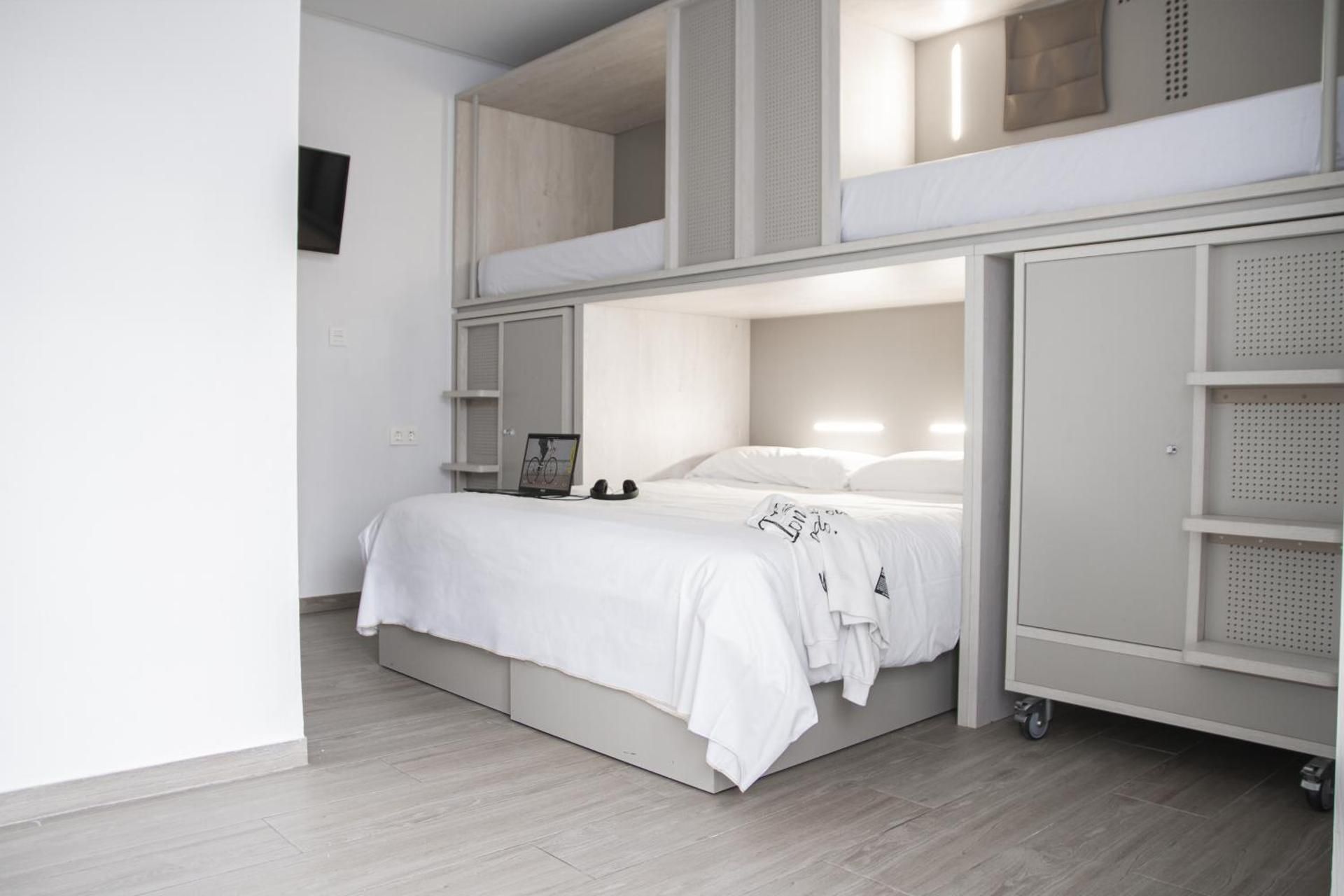 Family Room for 4 Adults