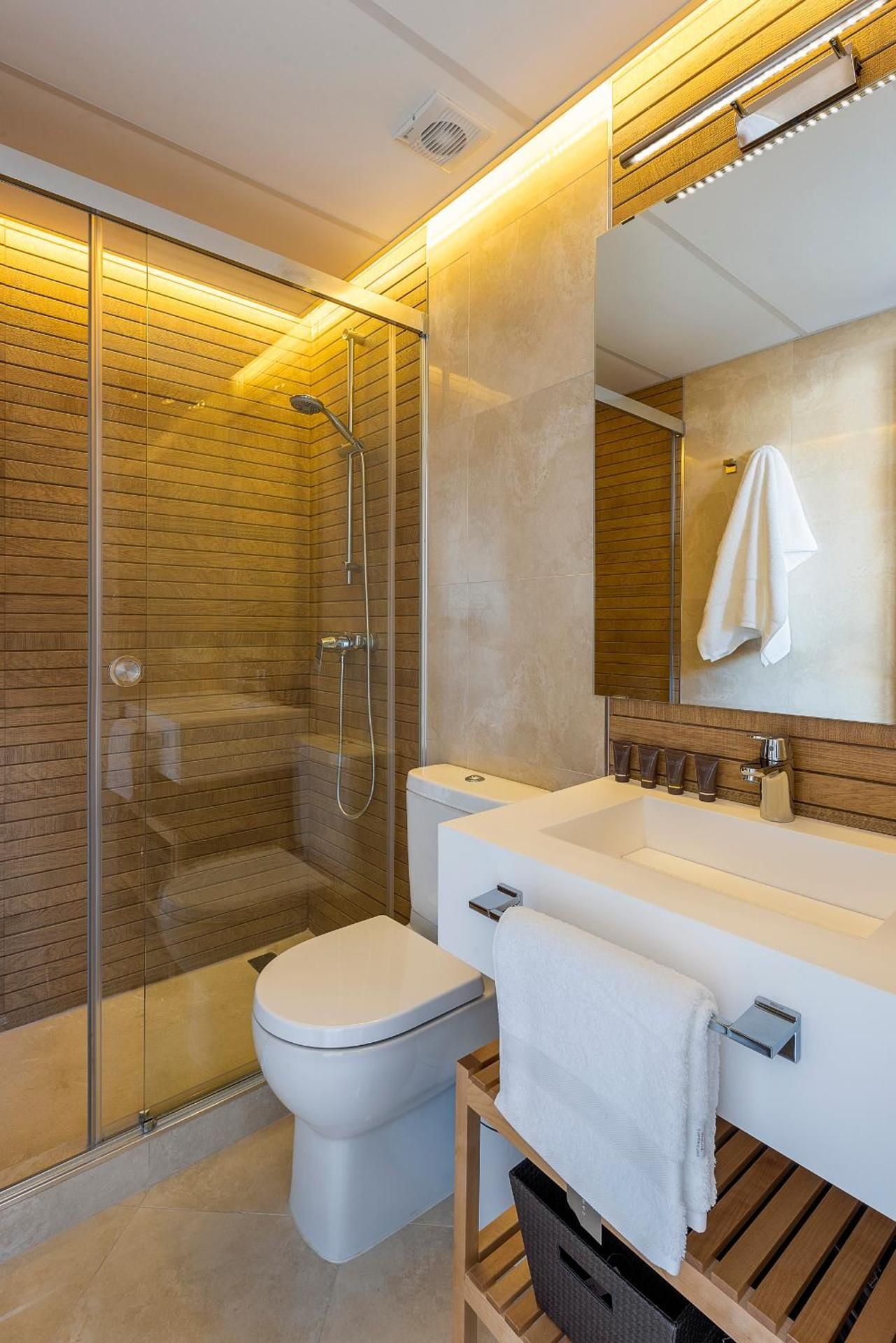 One-Bedroom Apartment with Terrace