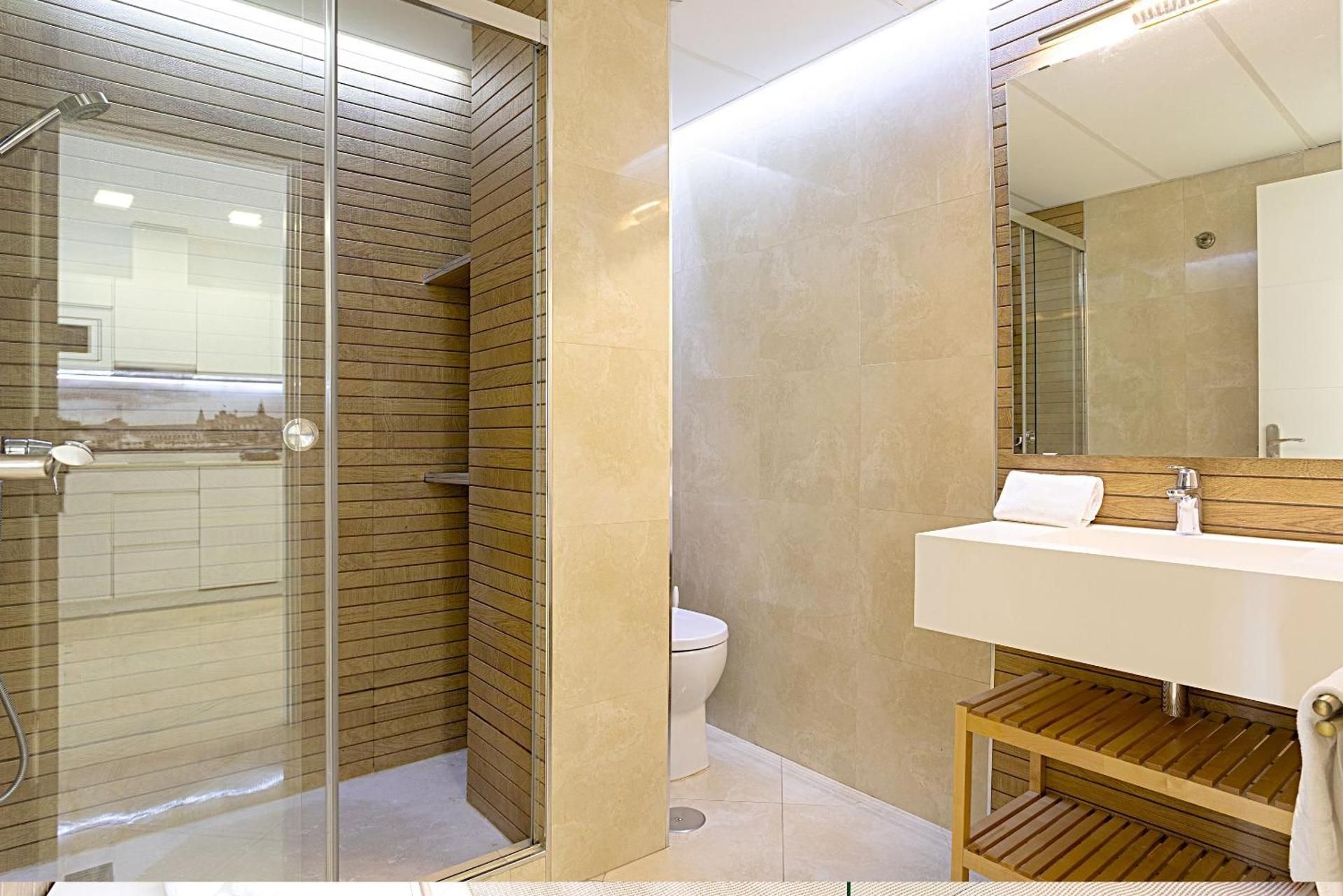 One-Bedroom Apartment without Terrace