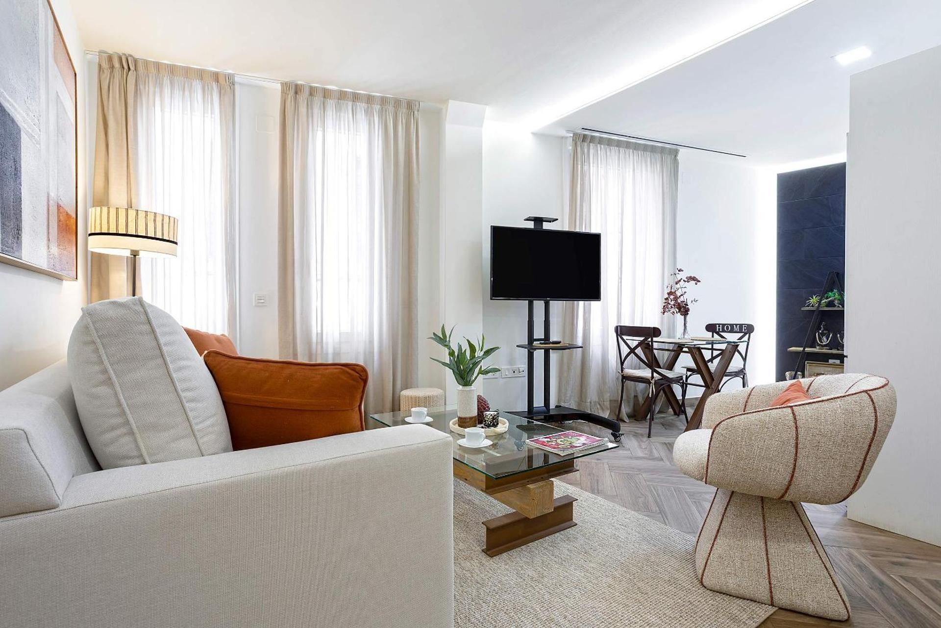 One-Bedroom Apartment