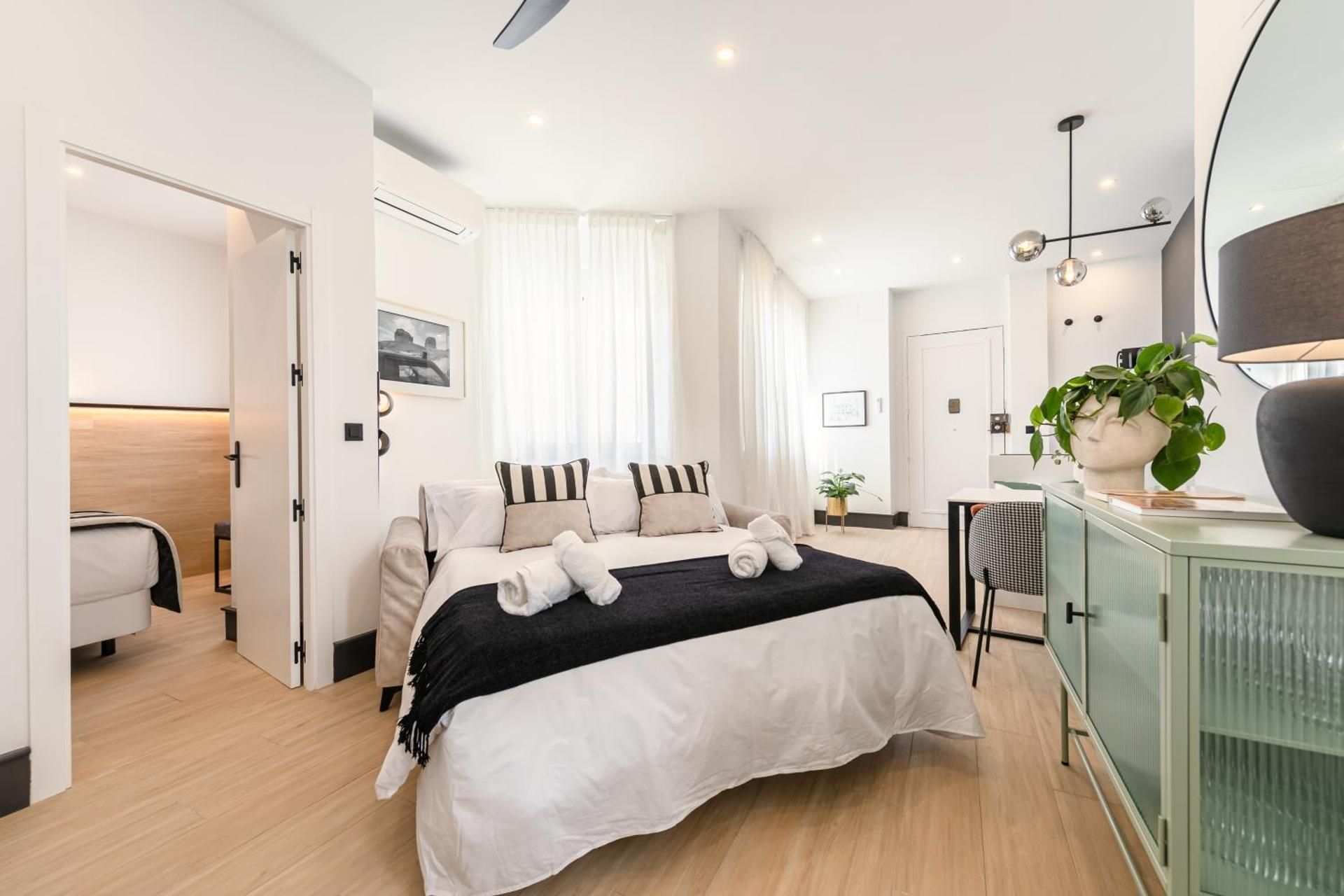 One-Bedroom Apartment