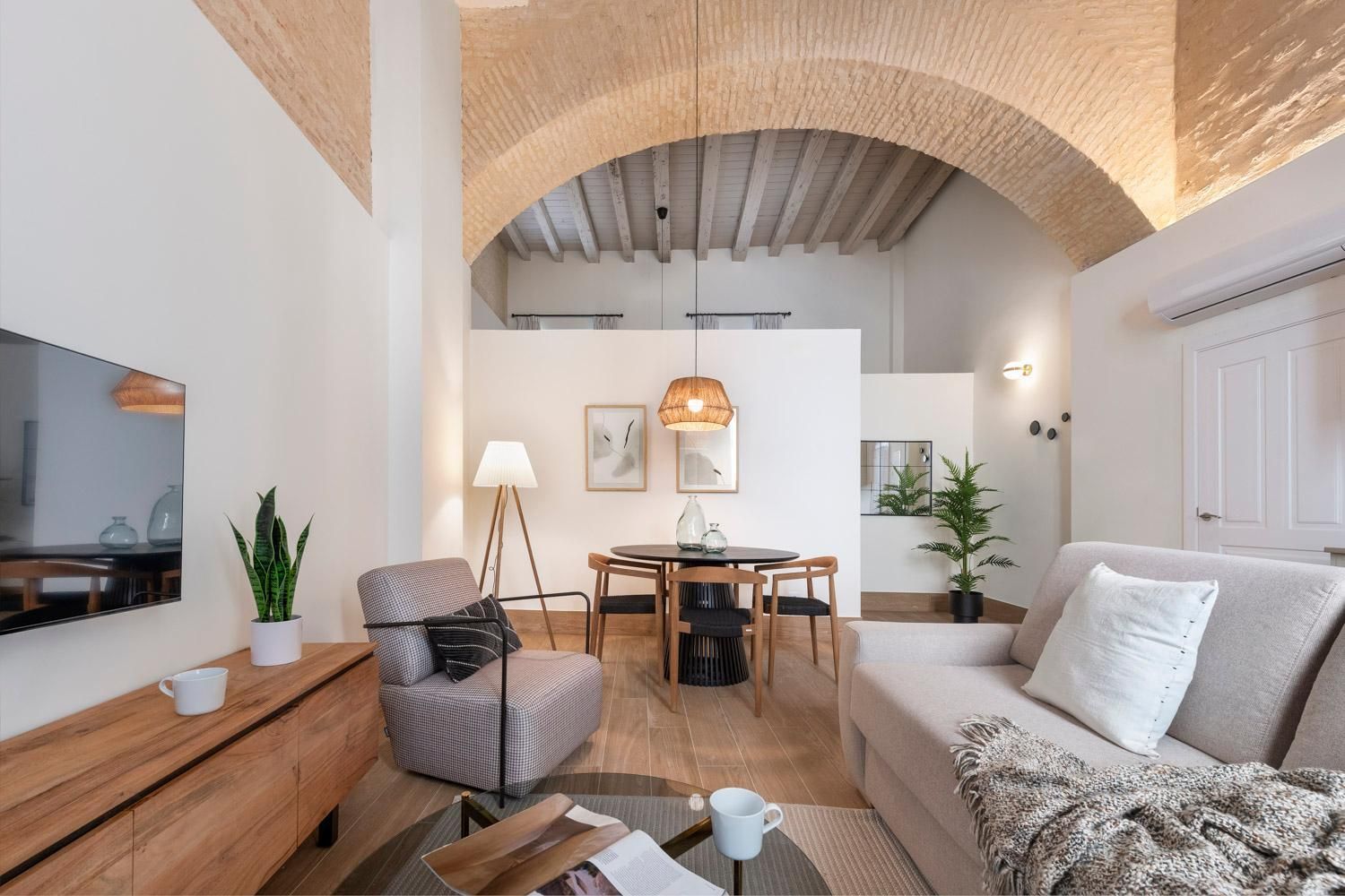 One-Bedroom Apartment. Low level