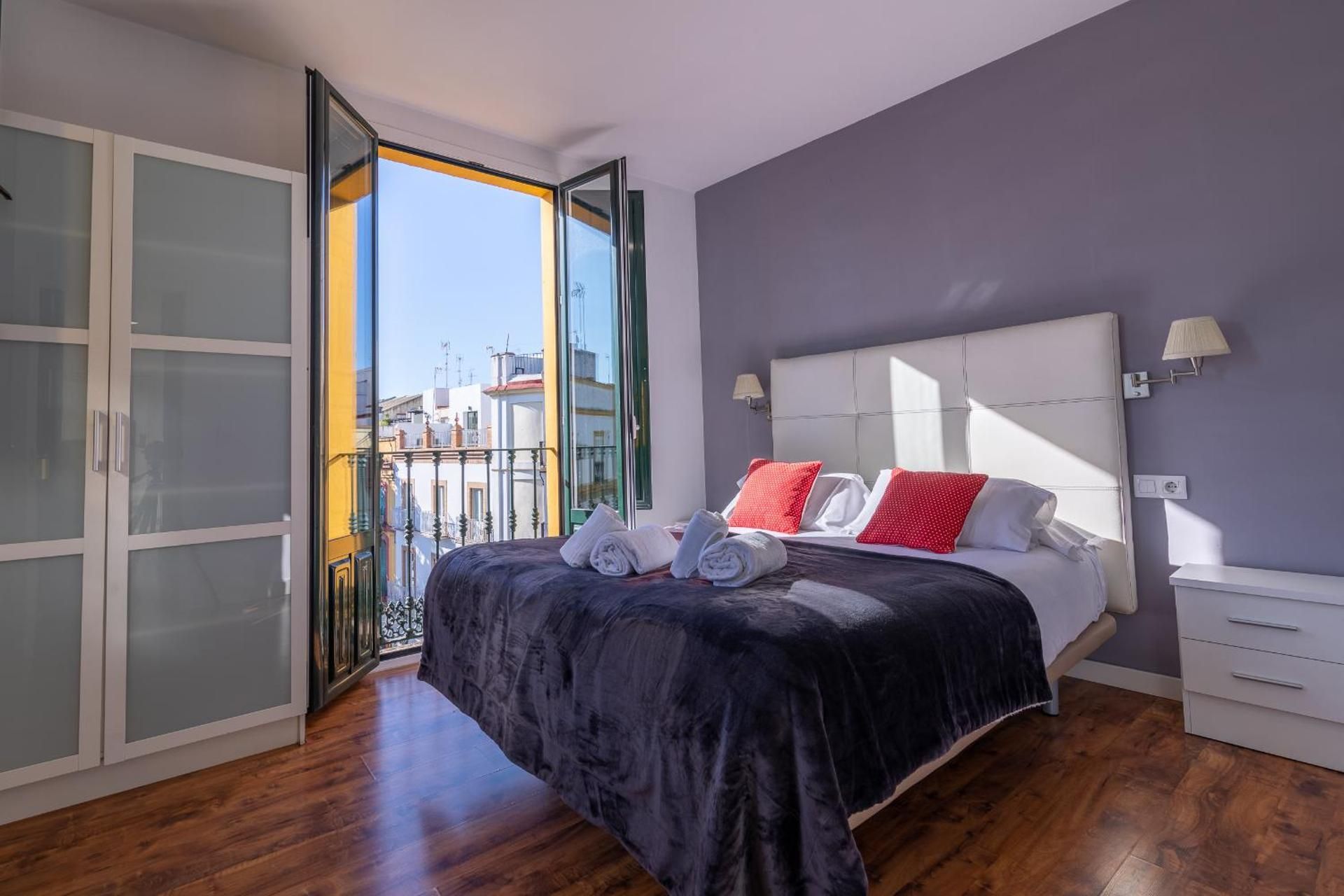 One-Bedroom Apartment with Terrace (2-4 Adults)