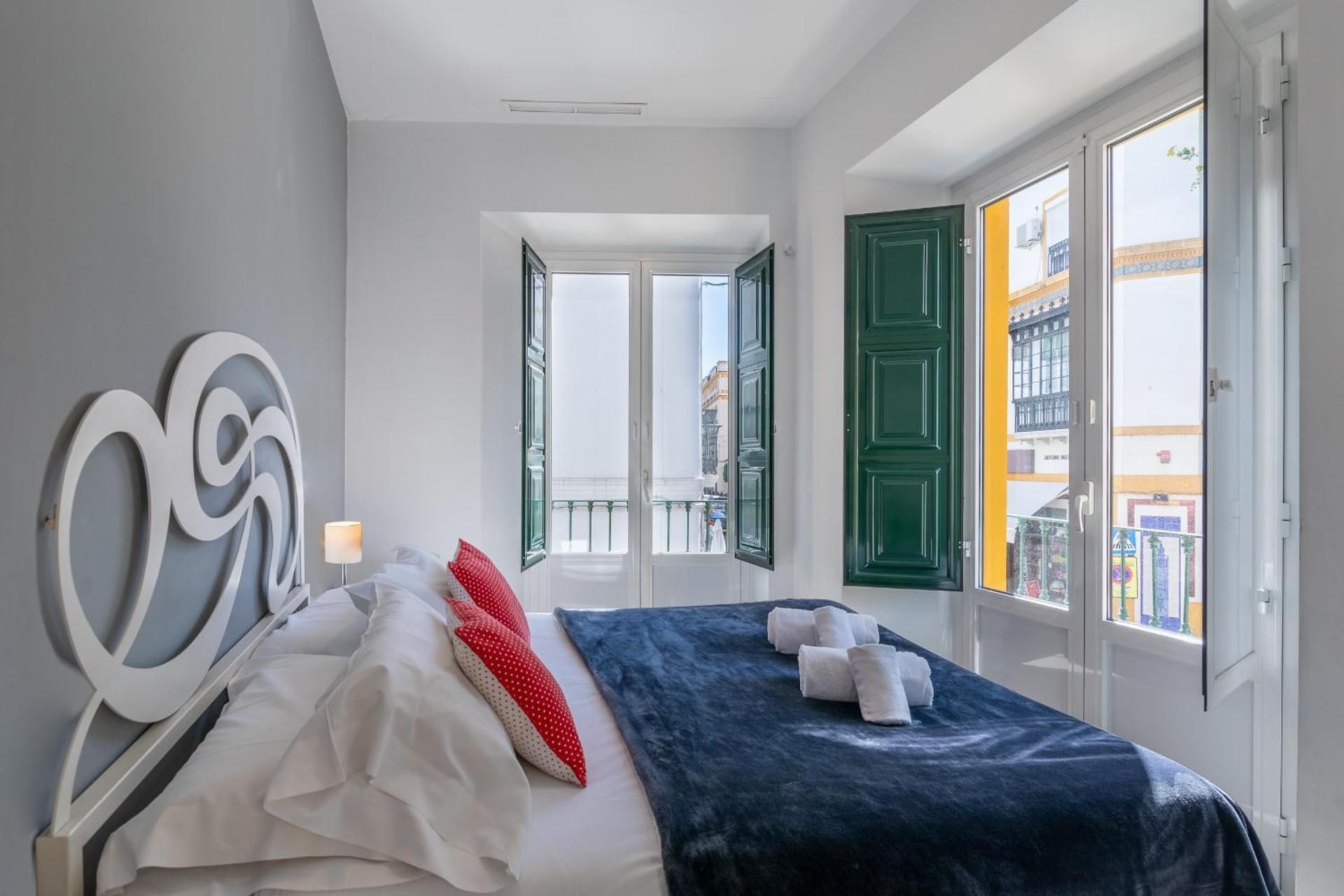 Apartment (2-4 Adults)