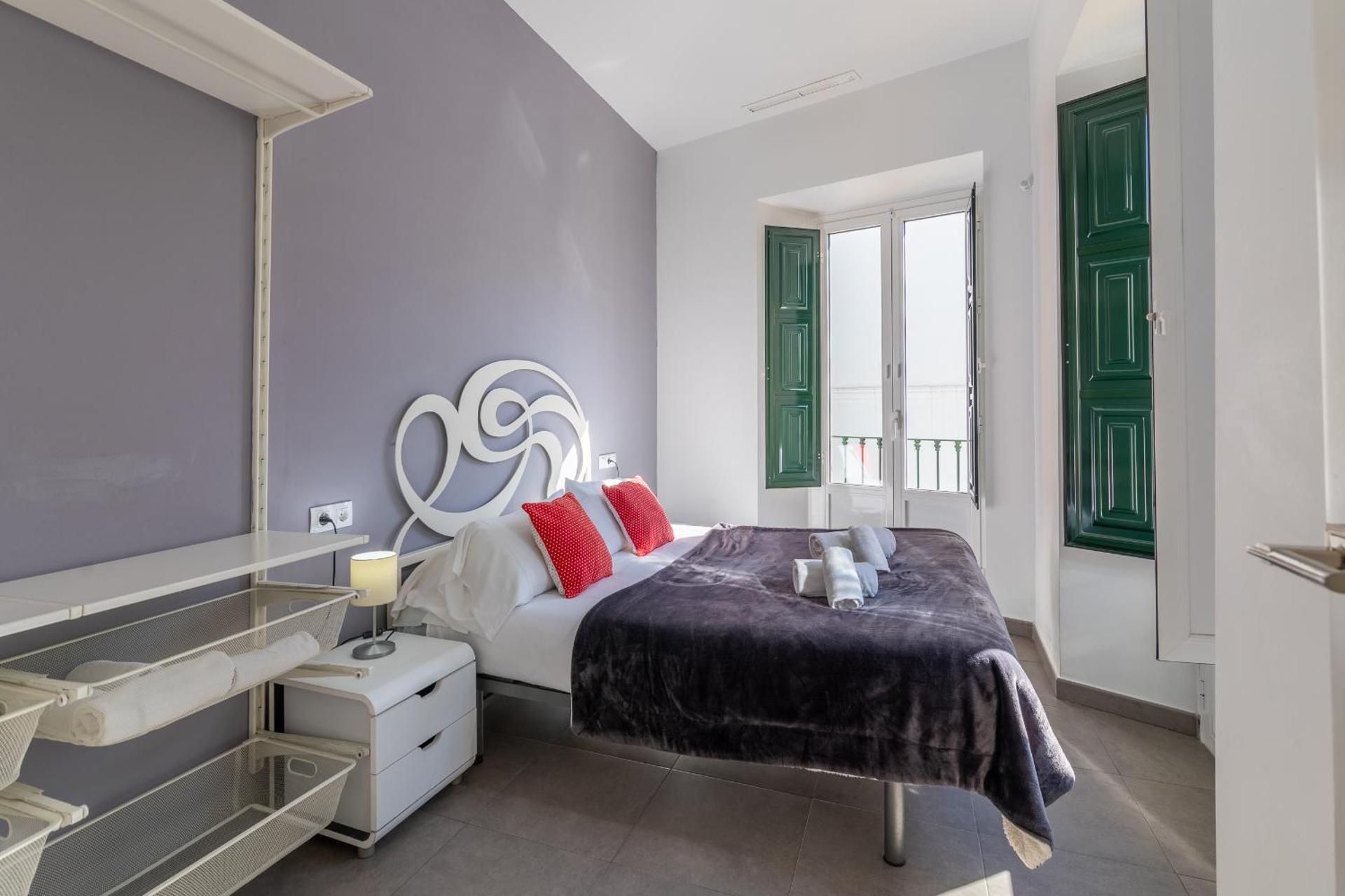 One-Bedroom Apartment (1-4 Adults)