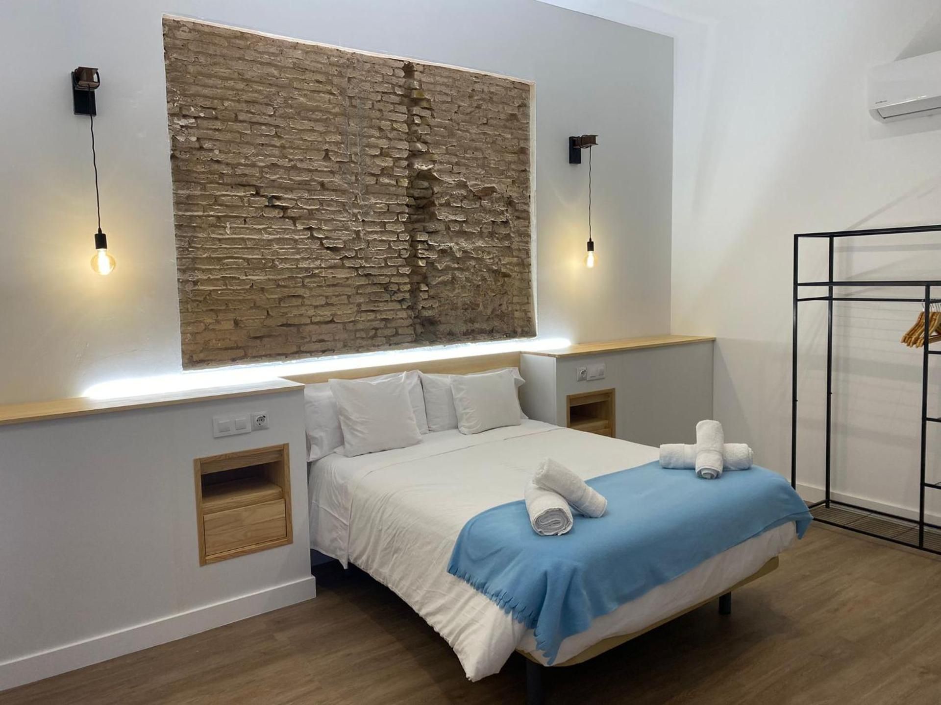 Superior Apartment with Bathtub