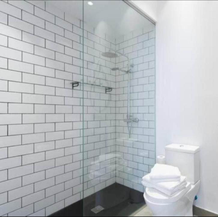 Bright Deluxe Apartment