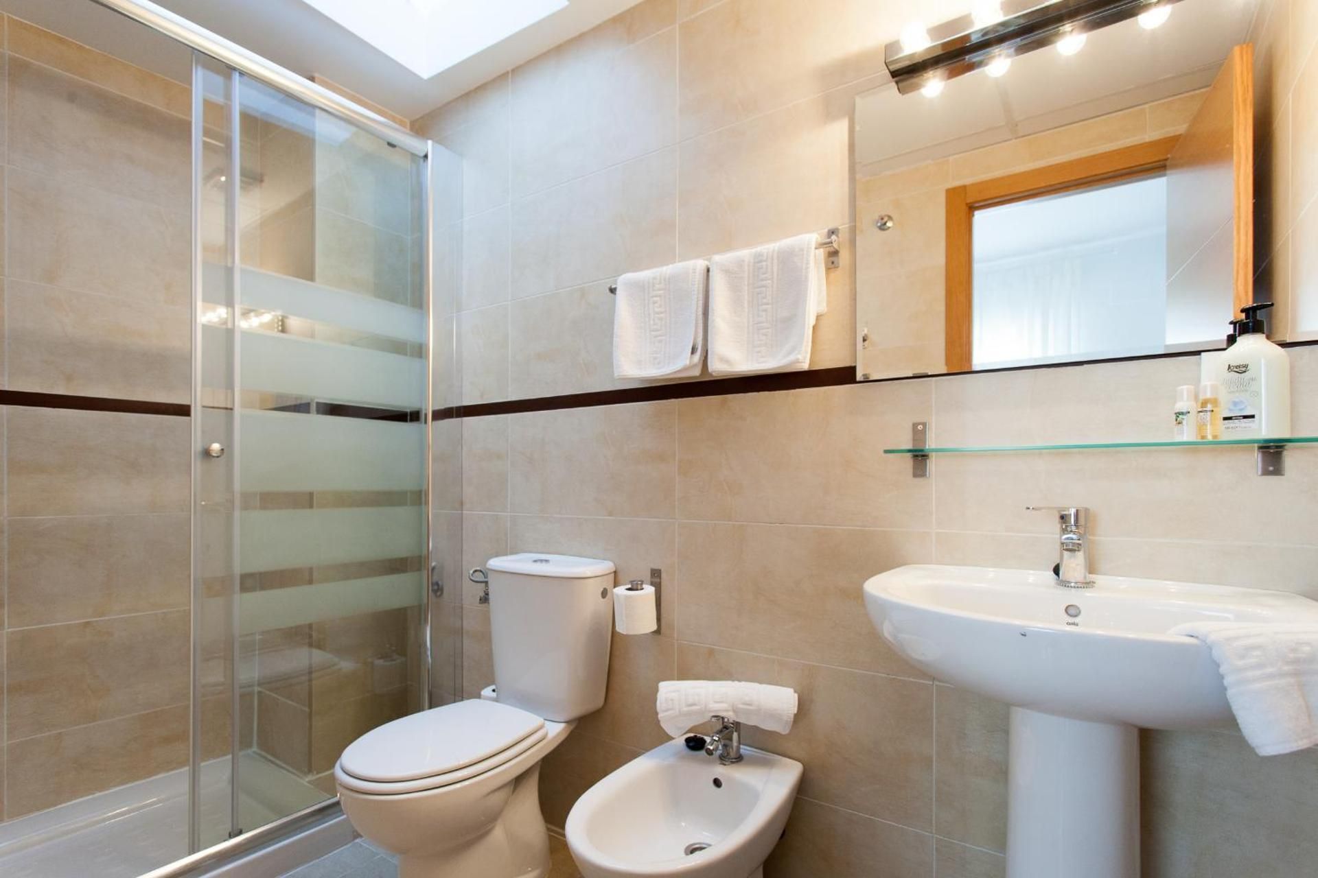 Duplex with Terrace two bathrooms