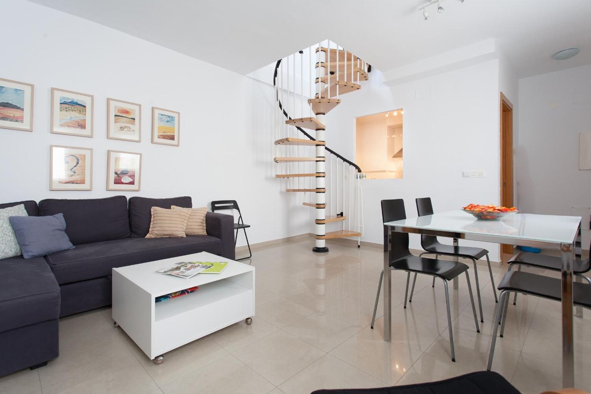 Duplex with Terrace two bathrooms