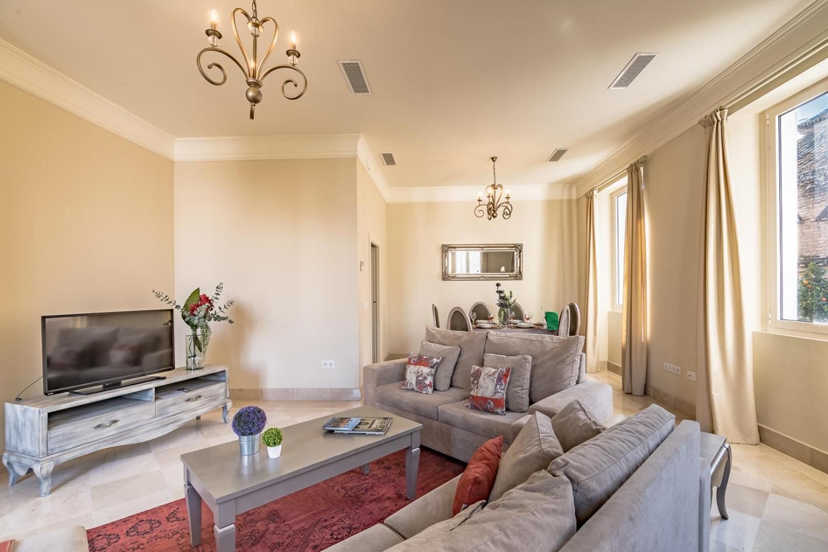 Deluxe Apartment - Giralda views