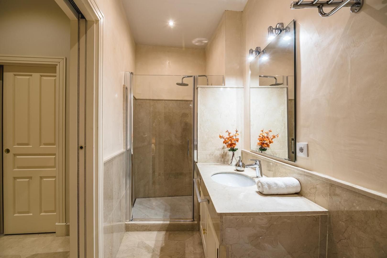 Deluxe Apartment - Giralda views