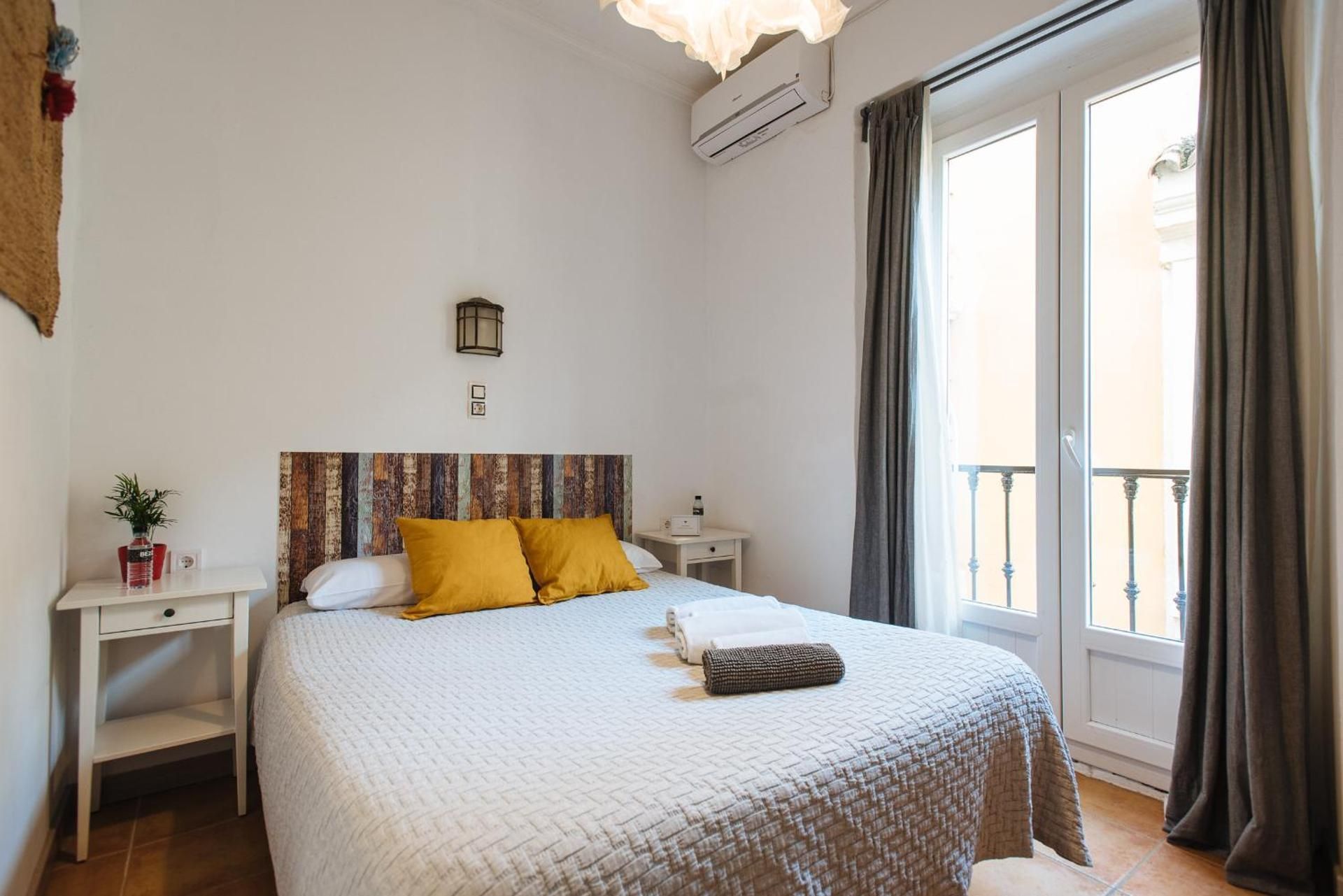 Standard Double Room with Shared Bathroom