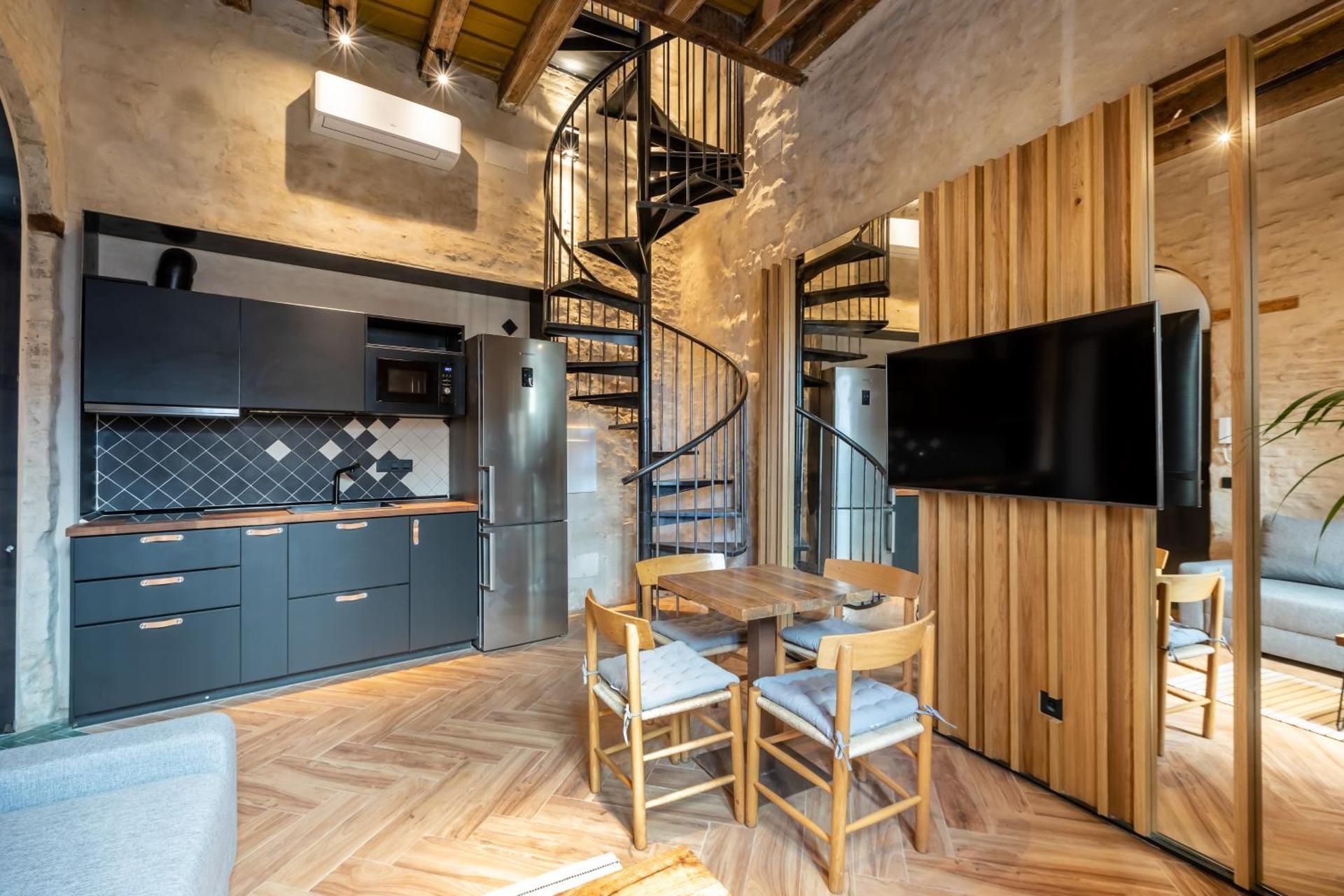Apartment - Split Level