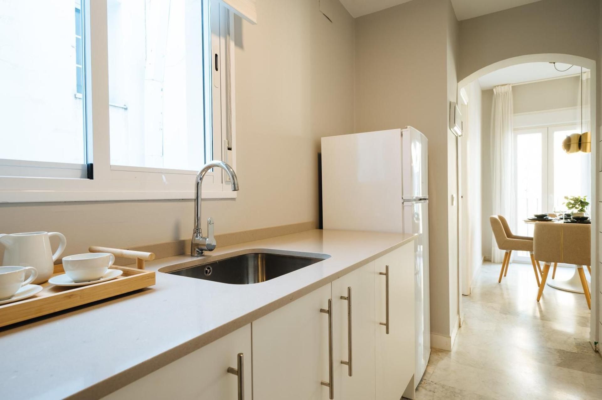 One-Bedroom Apartment - common terrace
