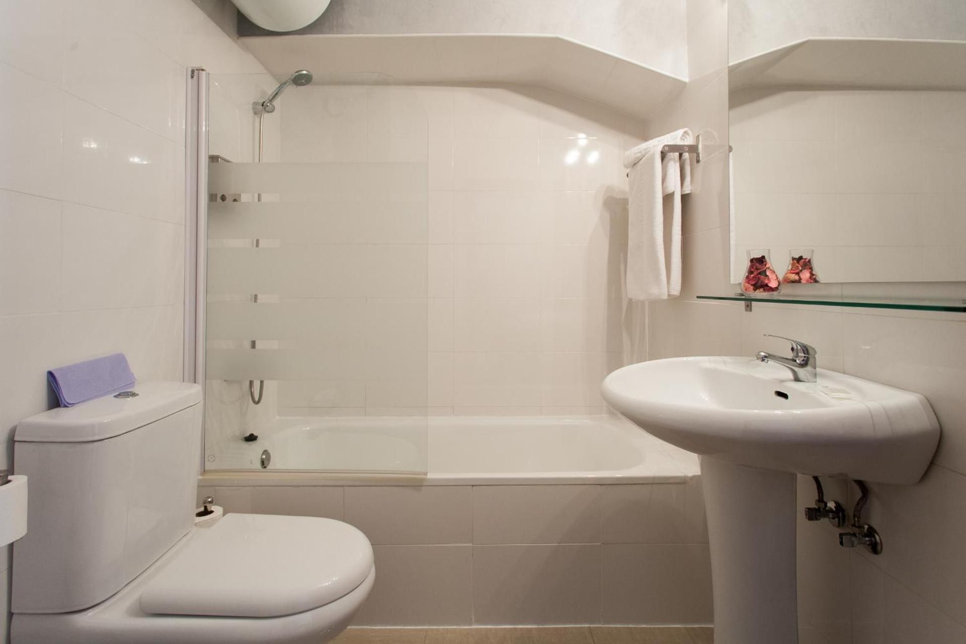 One-Bedroom Apartment in first floor (Laraña 1.1)