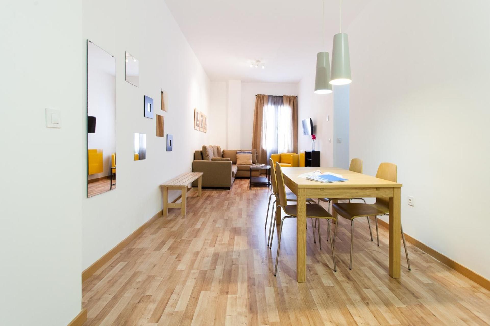 Three-Bedroom Apartment (Laraña 5.2)