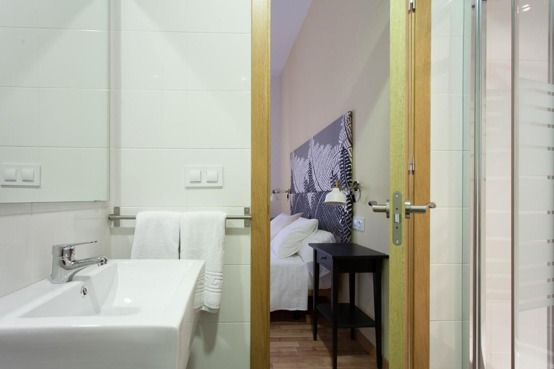 Three-Bedroom Apartment (Laraña 5.2)