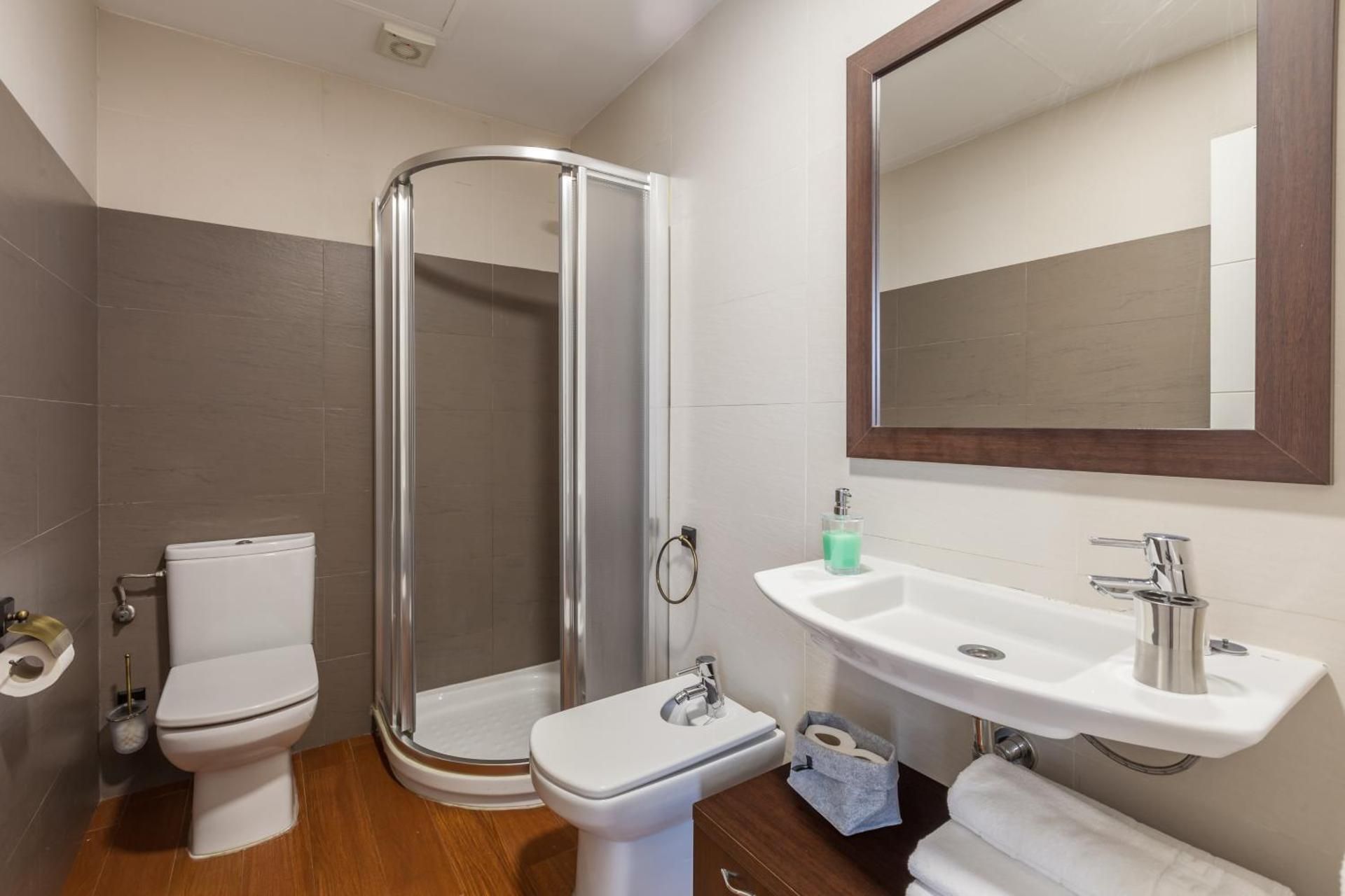 Three-Bedroom Apartment ( 5 Adults)