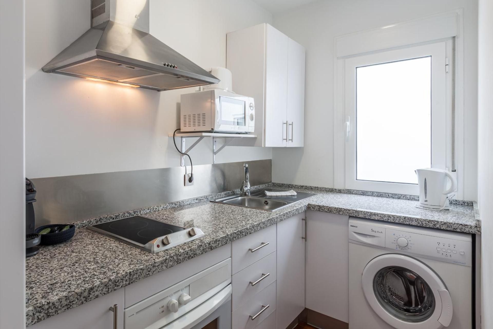 Three-Bedroom Apartment with Patio (5 Adults)