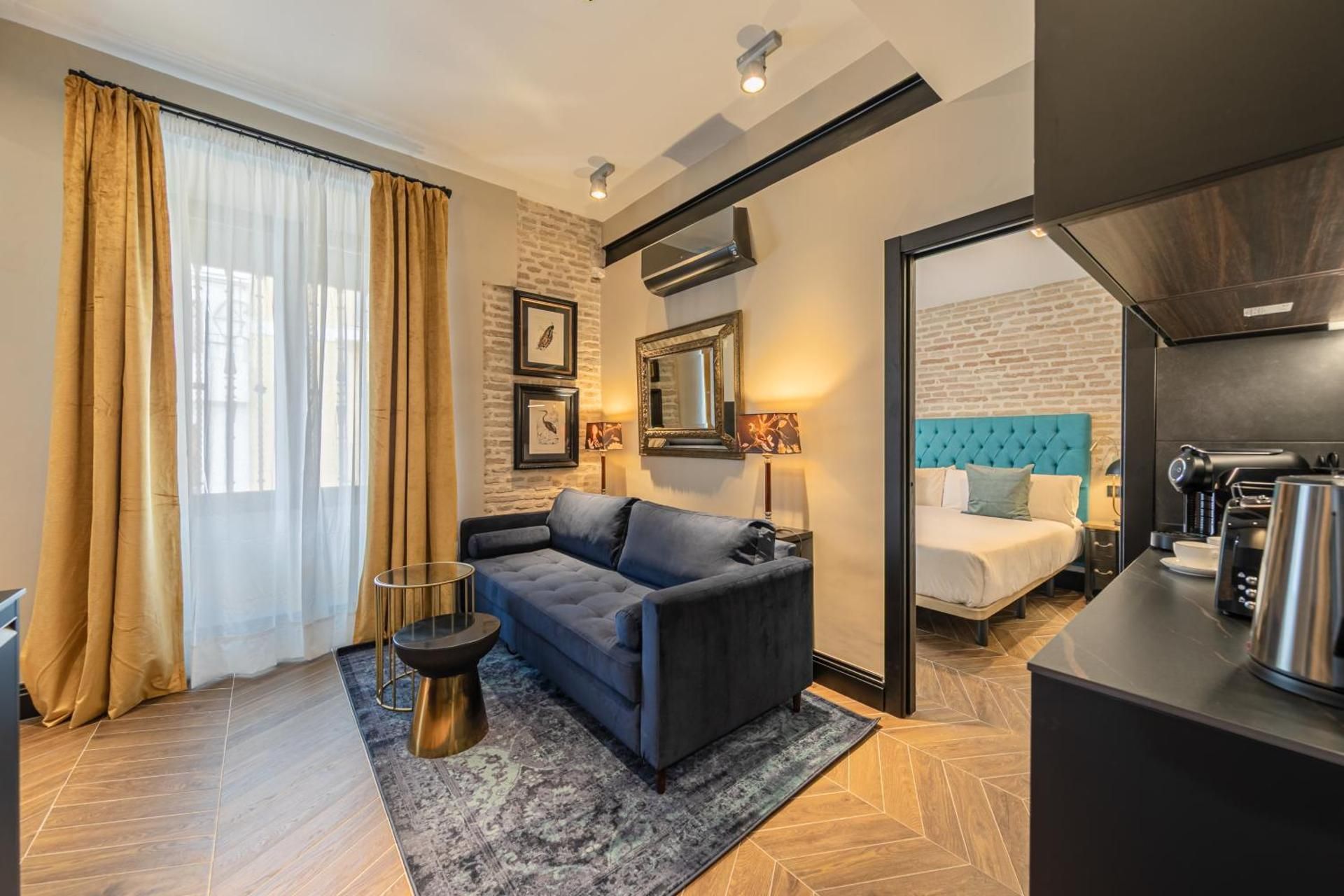 One-Bedroom Apartment with City View