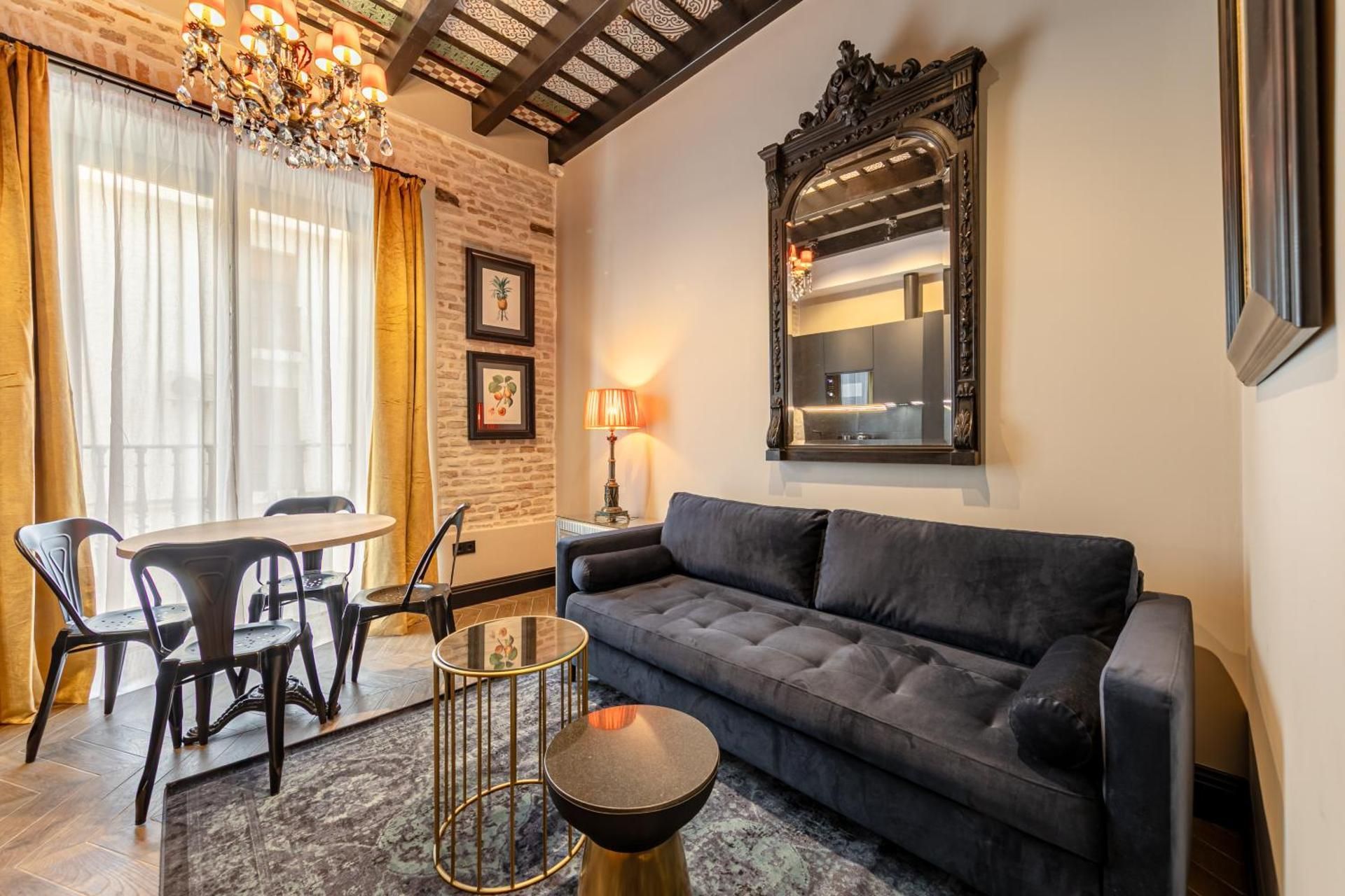 Suite Apartment