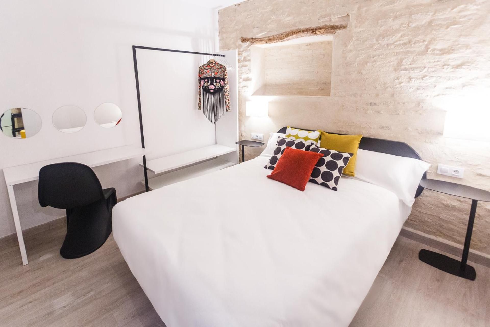 Cher Apartment 