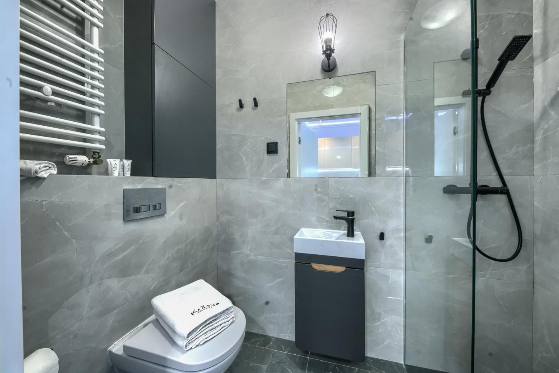 Studio Apartment