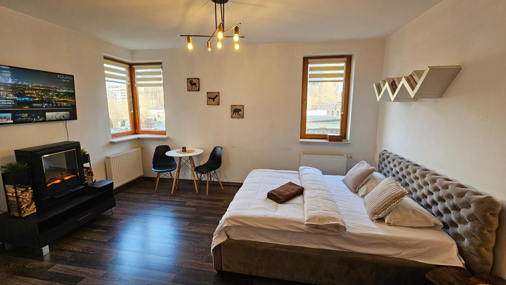 Apartment with Balcony and Private Bathroom