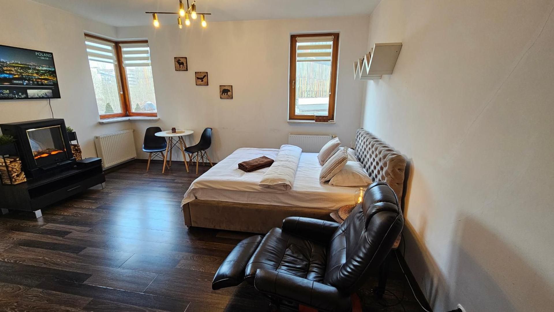 Apartment with Balcony and Private Bathroom