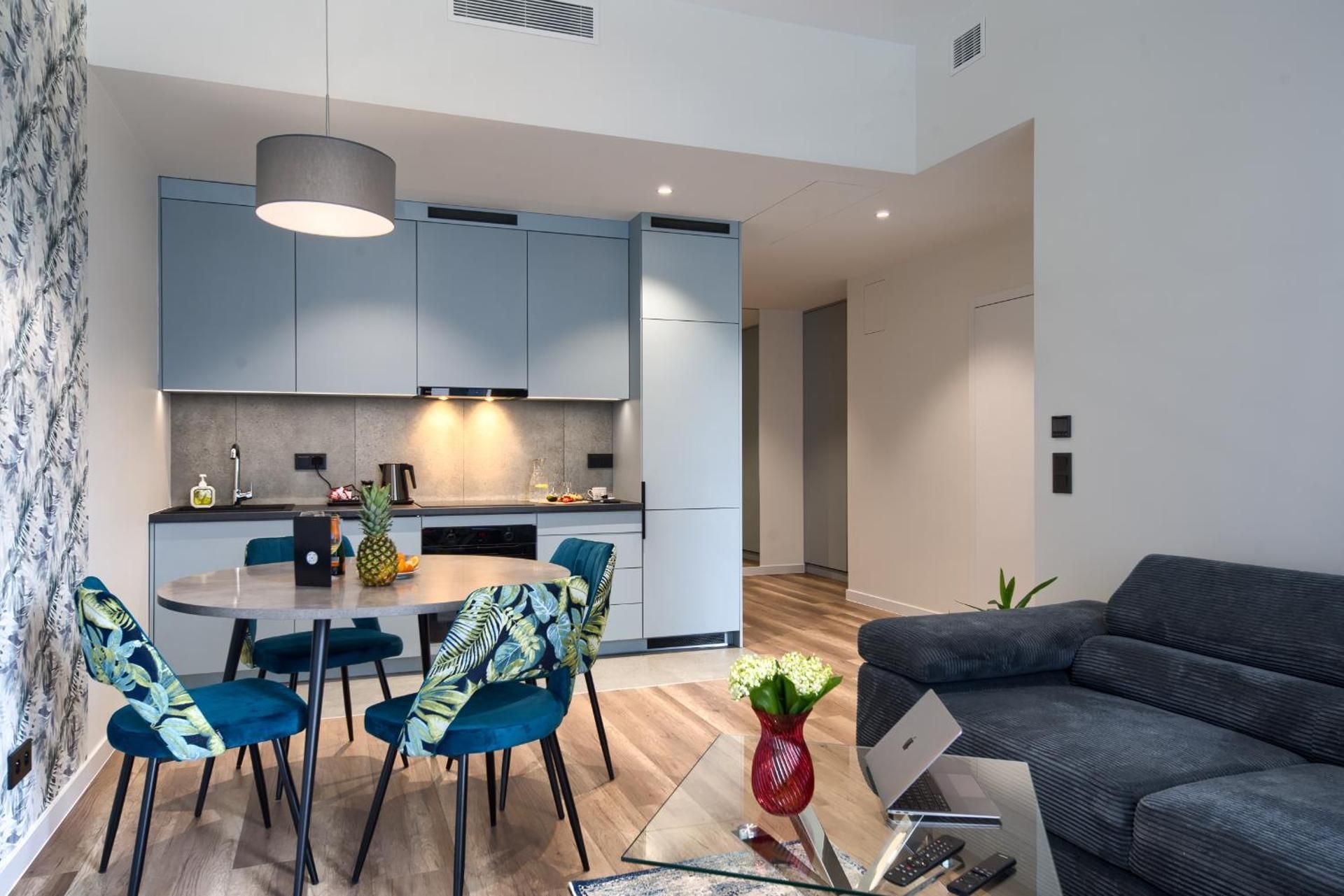 Towarowa Towers Suites