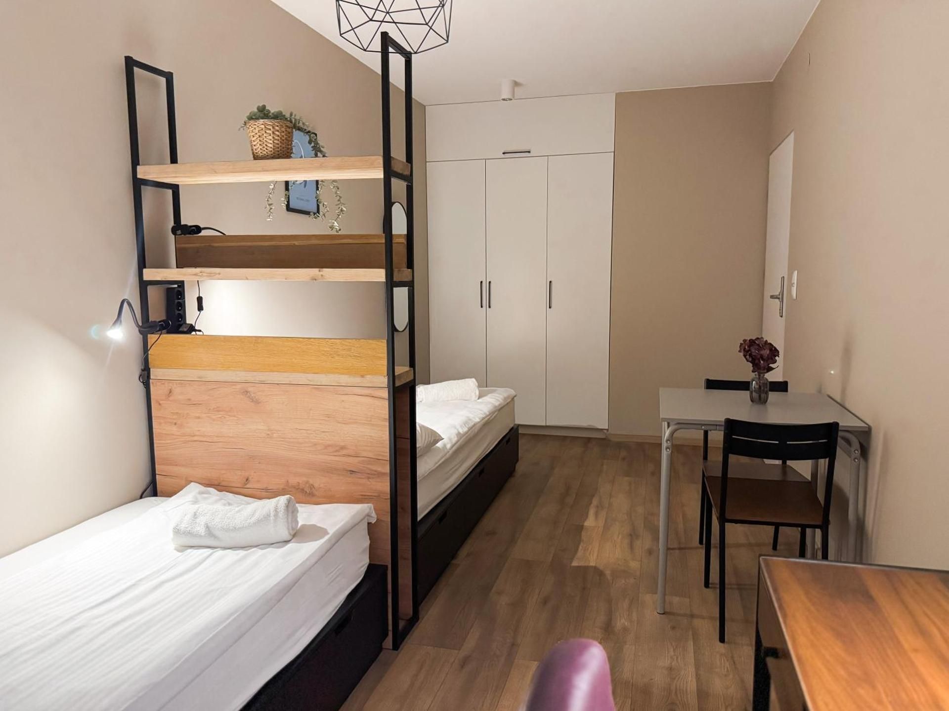 Standard Twin Room with Shared Bathroom