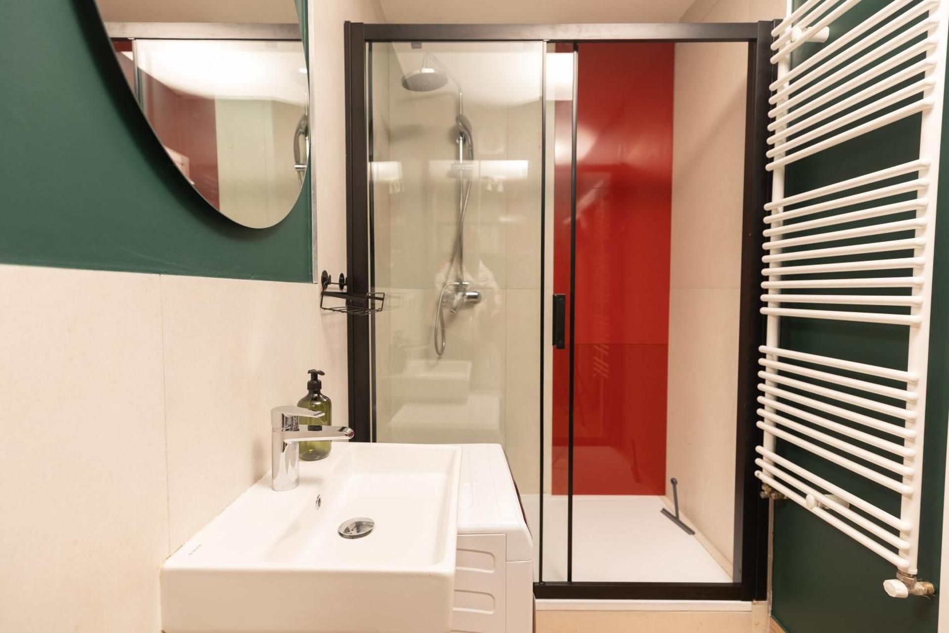 Standard Twin Room with Shared Bathroom