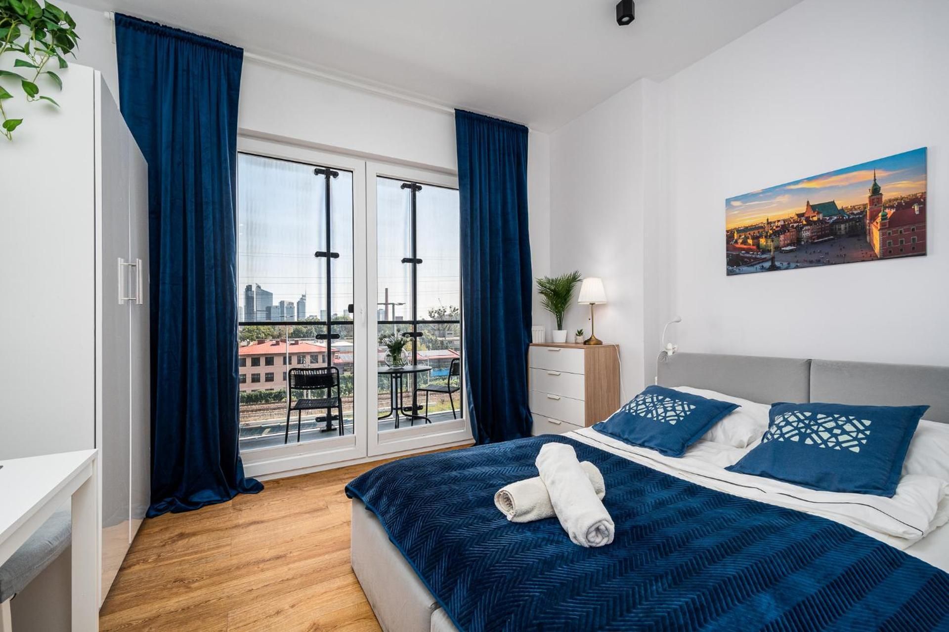 Studio with Balcony