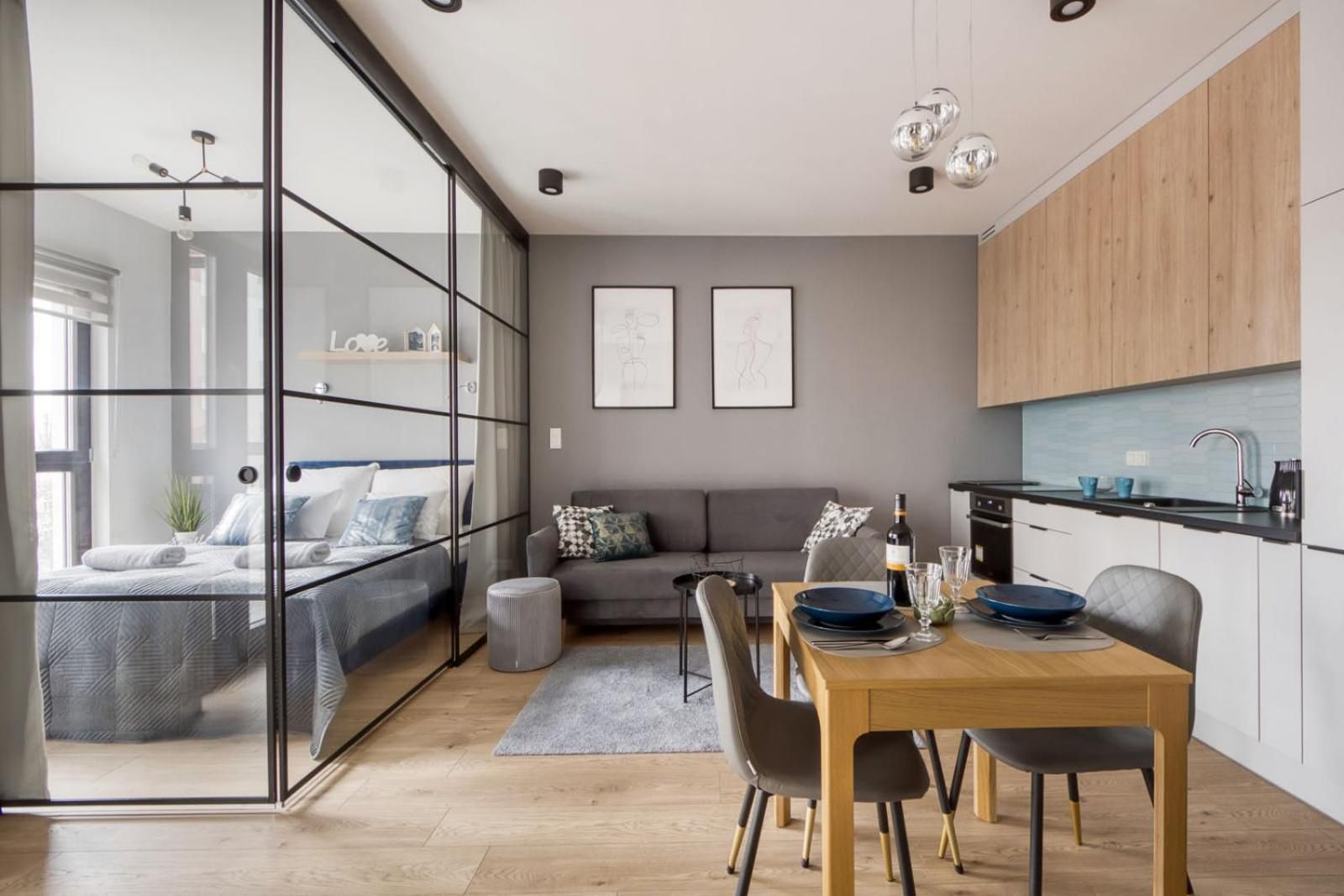 DELUXE APARTMENT