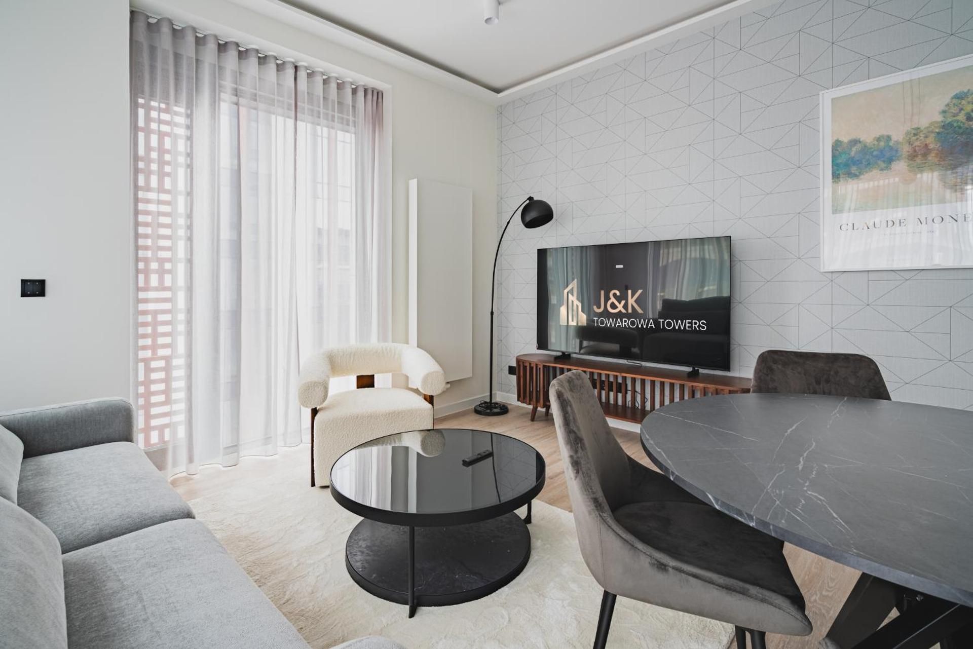 Deluxe One-Bedroom Apartment