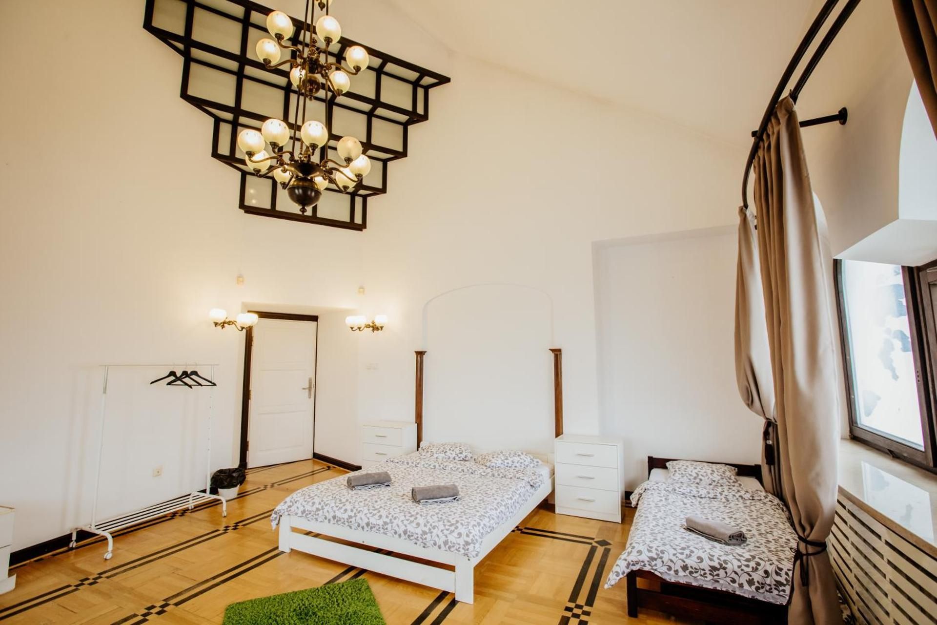 Triple Room with City View