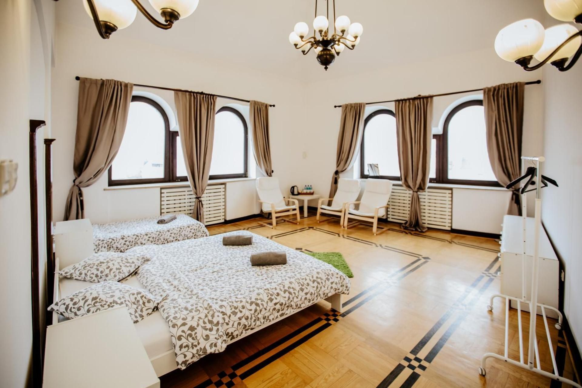 Triple Room with City View